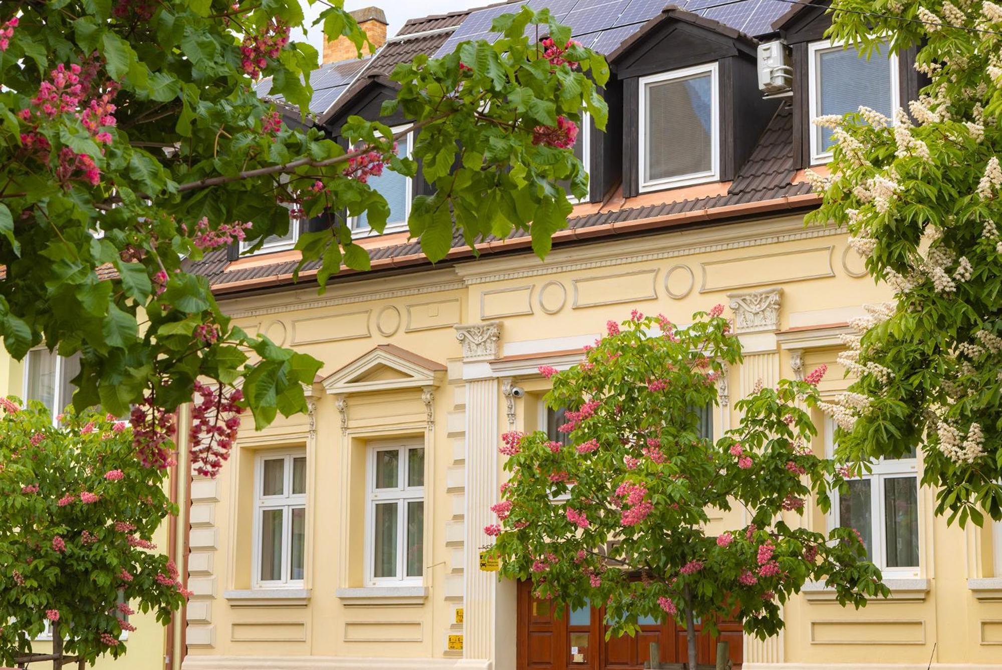 Hotel Família Vendégház à Szeged Extérieur photo